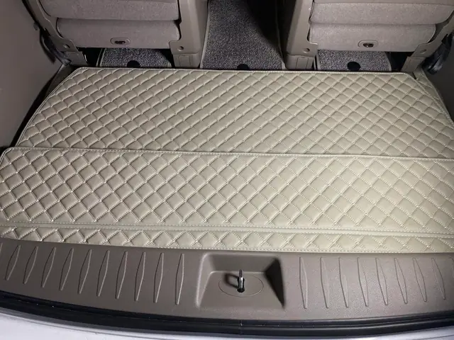 Коврик в багажник Kia Carnival — LOVTO