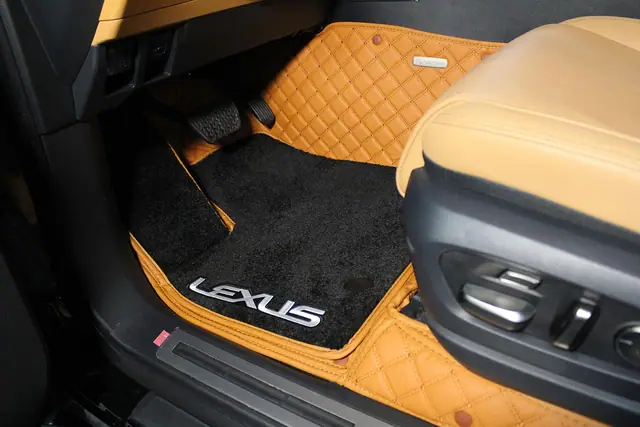 Lexus LX600 — 3D коврики LOVTO, Бизнес + Элит ворс